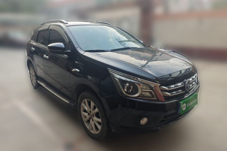 Used Venucia T70 2016 2.0L CVT Enjoy Edition
