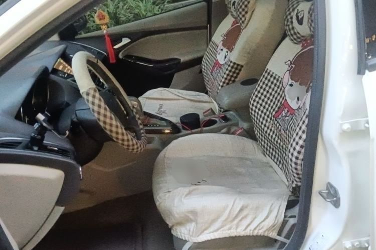 Used Ford Focus 2012 Sedan 1.6L Automatic Fashion Edition