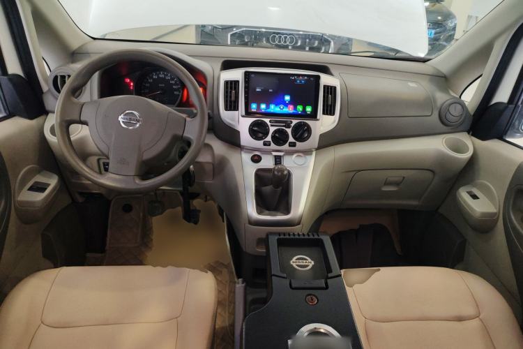 Used Nissan NV200 2016 Revised Version 1.6L Manual Luxury Edition
