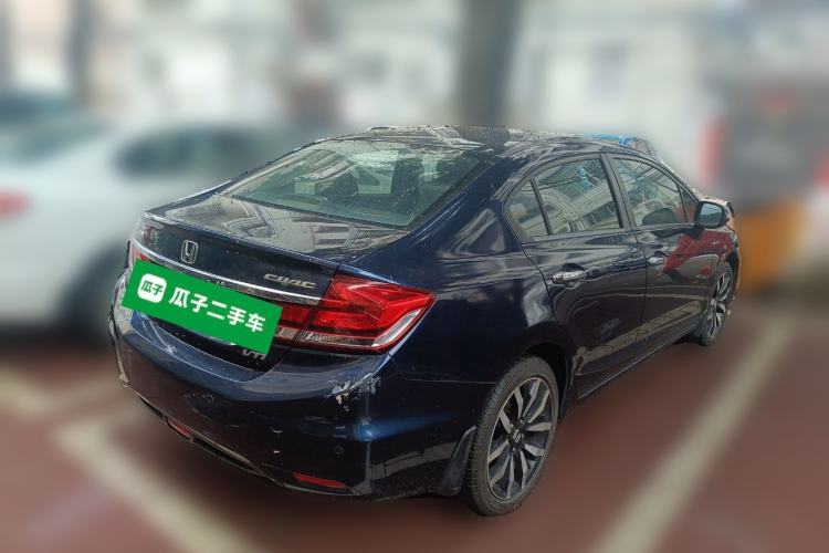 Used Honda Civic 2014 1.8L automatic luxury edition Rear Right 45 Deg