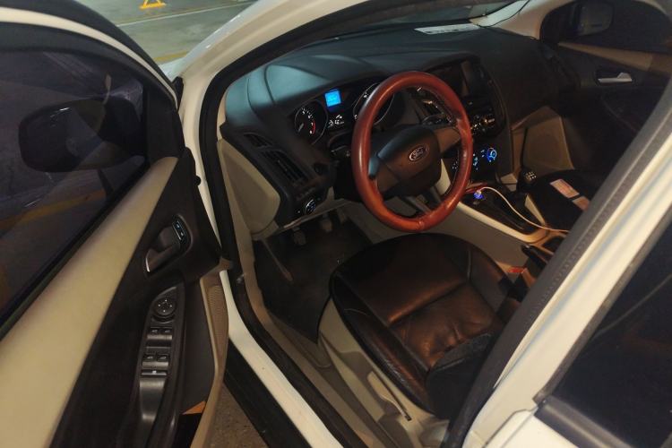 Used Ford Focus 2017 Sedan 1.6L Manual Comfort Plus SmartDrive Edition