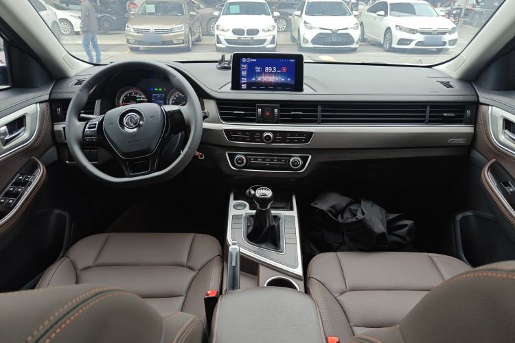 Used FORTHING Joyear X5 2017 1.6L Manual Luxury Model
