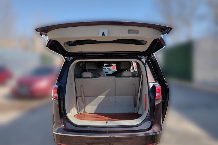 Used Buick GL8 2017 ES 28T Comfort Model China V Standard
