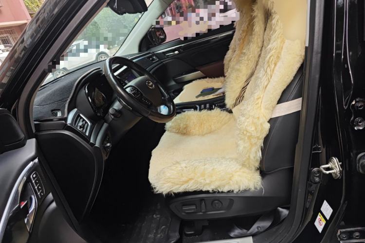 Used GAC Trumpchi GS7 2017 320T Two-Wheel-Drive Luxury Smart Connectivity Model
