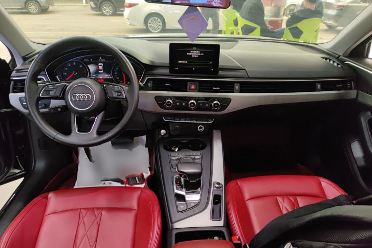 Used Audi A4L 2018 30th Anniversary Edition 40 TFSI Trendy Model Center Console