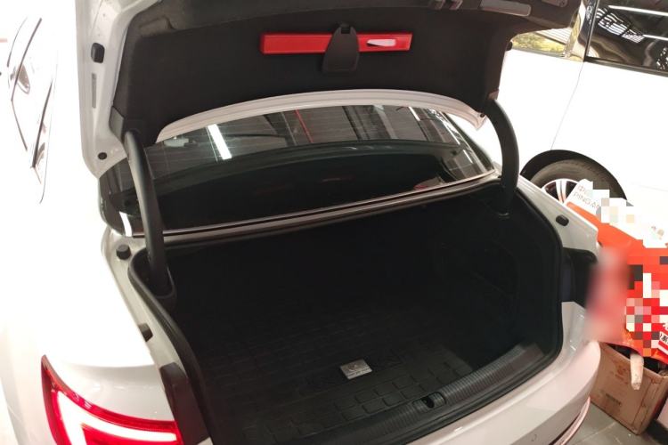 Used Audi A4L 2019 40 TFSI Fashion Edition China VI Emission Standard