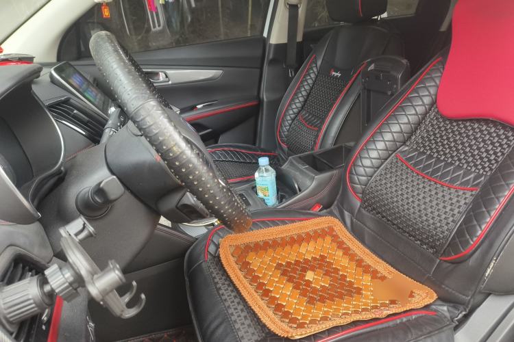 Used CHANGAN CS55 2018 1.5T Manual Colorful Model China V Standard Left Front Seat