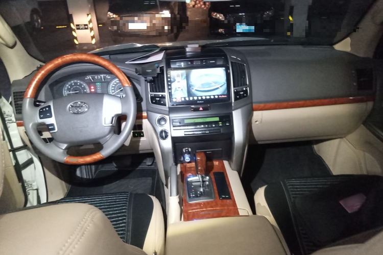 Used Toyota Land Cruiser 2015 4.0L GX-R U.S. Specification
