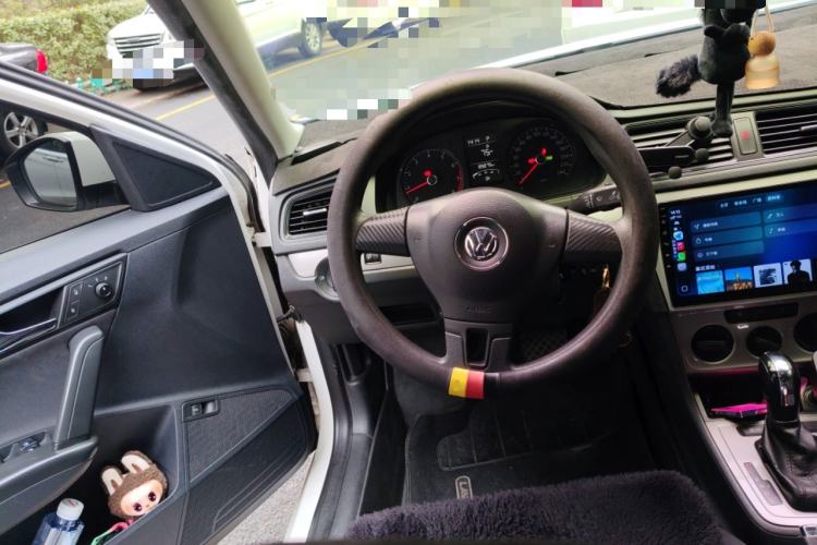 Used Volkswagen Lavida 2013 Revised Classic 1.6L Automatic Fashion Edition