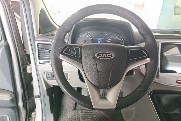 Used JAC Refine M4 2016 2.0L Manual Comfort Edition Steering Wheel