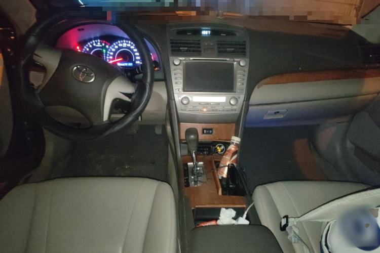 Used Toyota Camry 2012 200E Classic Elite Edition Center Console