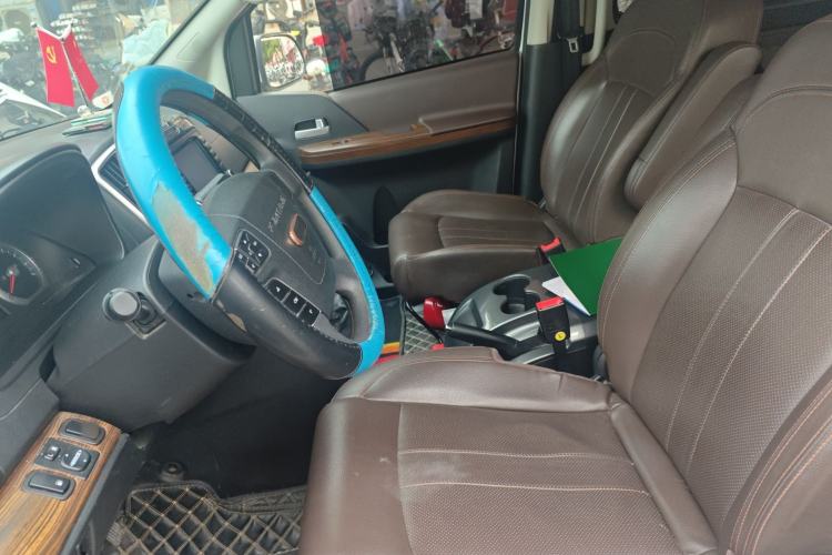 Used FORTHING Lingzhi PLUS 2021 2.0L Manual Standard Version CNG-Powered 9-Seater