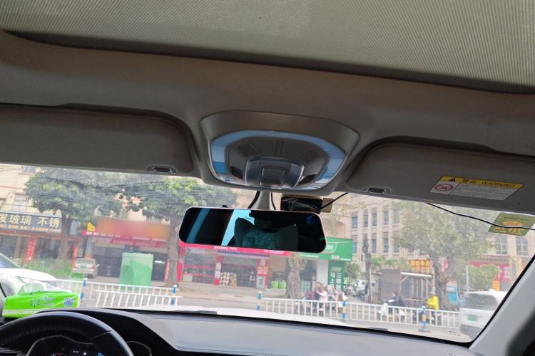 Used Zotye Domy X7 2017 1.8T DCT Prestige Model
