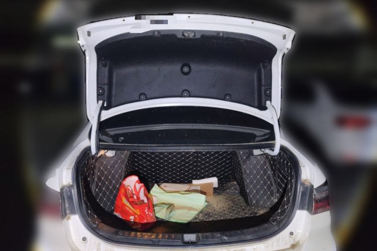 Used BYD Qin New Energy 2019 High-Range Deluxe Model
