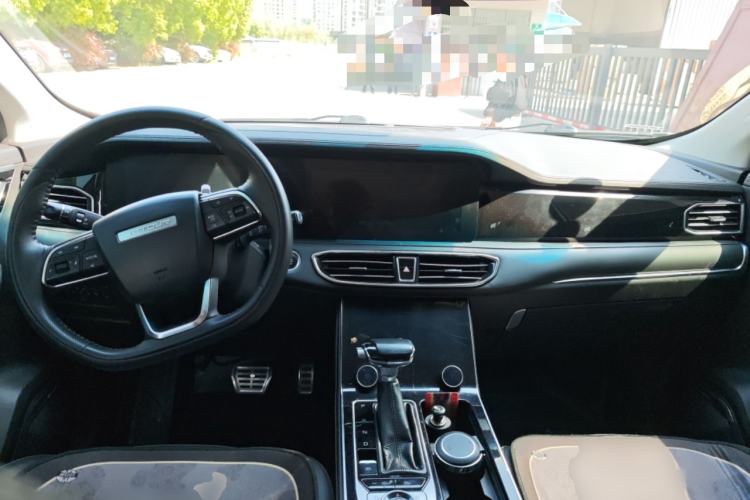 Used JETOUR X90 2020 1.6T DCT Shadow Edition 7-Seater Center Console