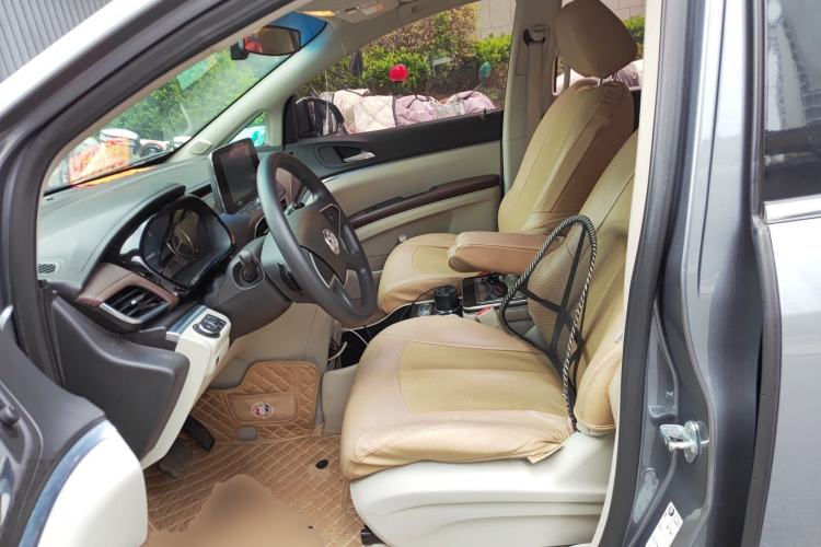 Used Buick GL8 2020 Land Cruiser Executive Class 652T Comfort Model
