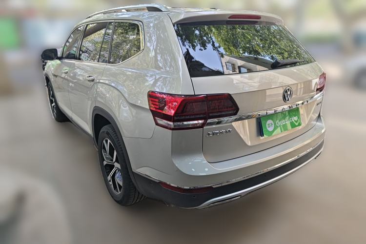 Used Volkswagen Teramont 2017 330TSI Two-Wheel-Drive Luxury Edition Rear Left 45 Deg