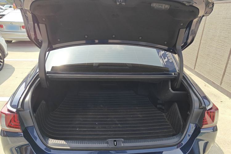 Used Lexus ES 2021 200 Excellence Edition