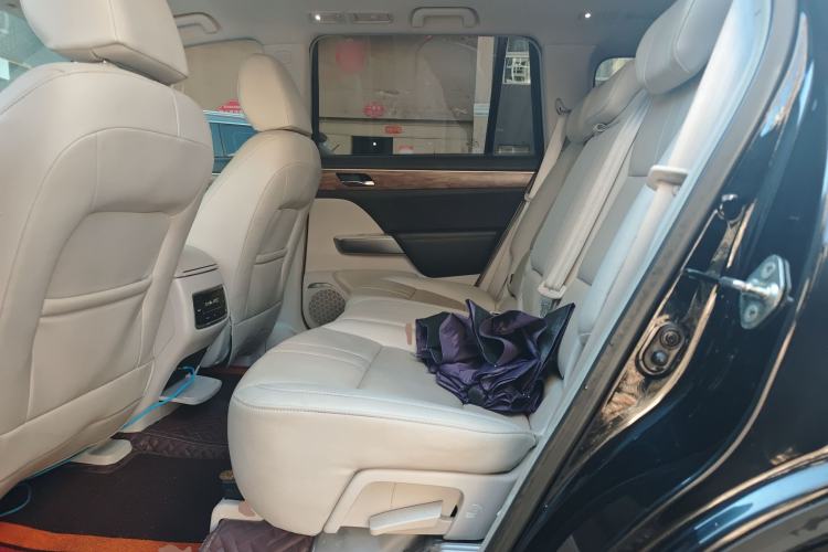 Used GAC Trumpchi GS8 2017 320T Two-Wheel Drive Luxury Smart Connectivity Version (7 Seats)