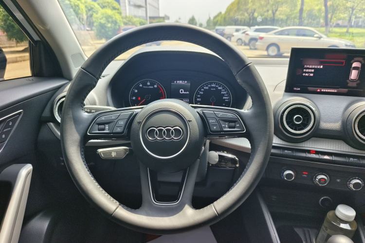 Used Audi Q2L 2021 35 TFSI Progressive Dynamic Edition Interior 5
