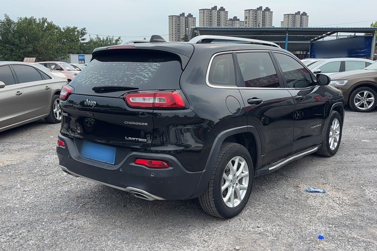 Used Jeep Cherokee 2017 2.4L Leading Edition