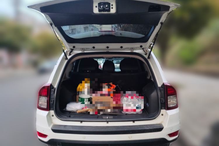 Used Jeep Compass 2014 2.0L two-wheel drive sport version