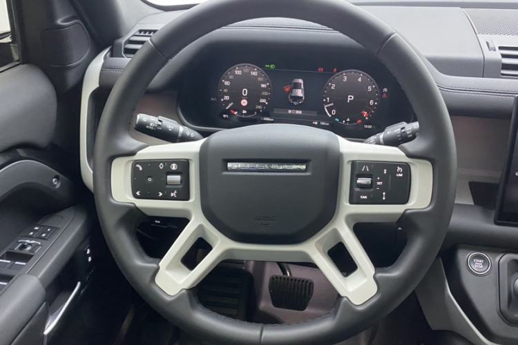 Used Land Rover Defender 2025 110 3.0T P400 X-Dynamic SE