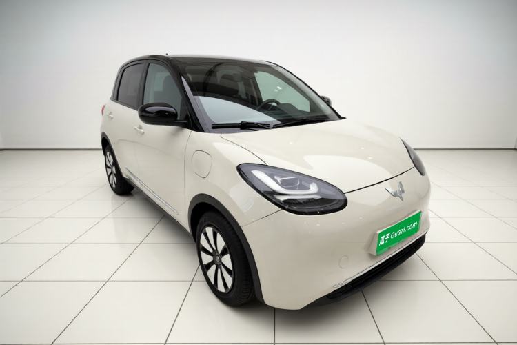 Used Wuling Bingo 2023 333 km Lingxi Connected Version
