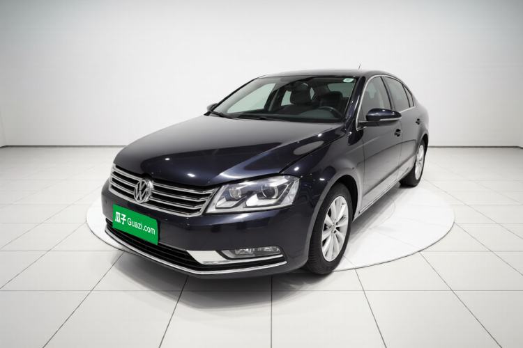 Used Volkswagen Magotan 2013 1.8TSI Luxury Model Guazi used car, China used car export, Used car for sale, Used  cars, Cheapest cars for sale