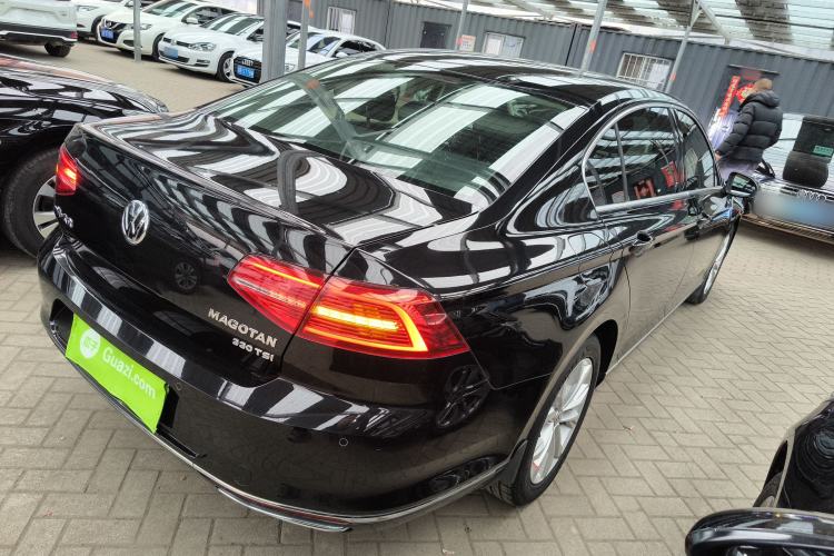 Used Volkswagen Magotan 2018 330TSI DSG Luxury Model
