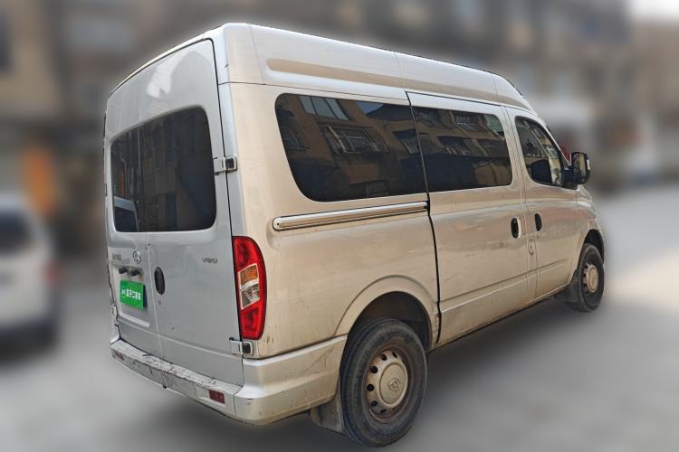 Used SAIC MAXUS Xintu V80 2021 2.0T Manual Classic Aoyuntong Short Wheelbase Mid-Roof 5/6-Seater