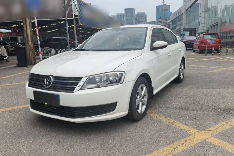 Used Volkswagen Lavida 2013 Revised Classic 1.6L Automatic Fashion Edition