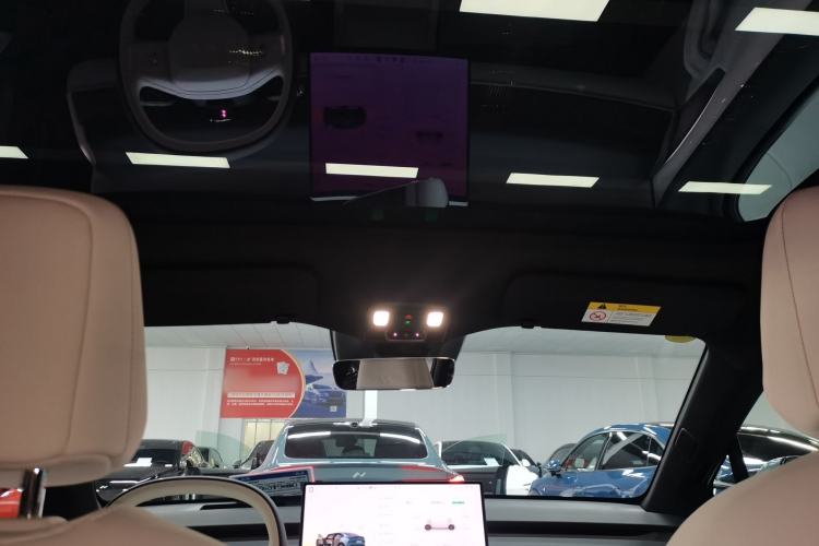 Used ONVO L60 2024 60 kWh Rear-Drive Version