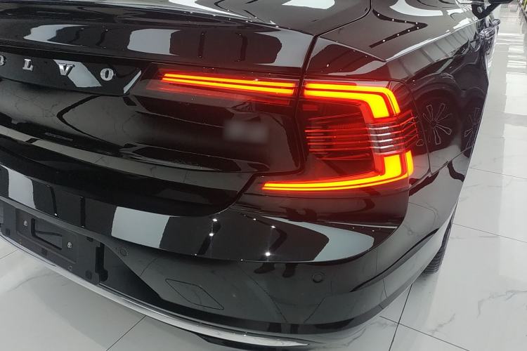 Used Volvo S90 2023 B5 Zhiyuan Luxury Edition