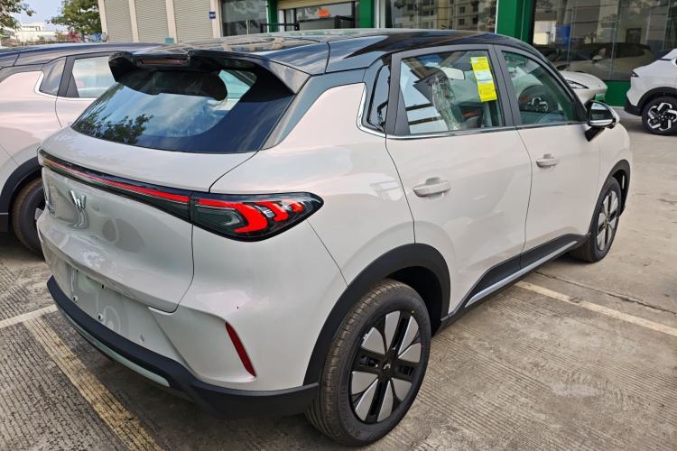 Used Wuling Bingo S 2025 Model 325km Deluxe Edition