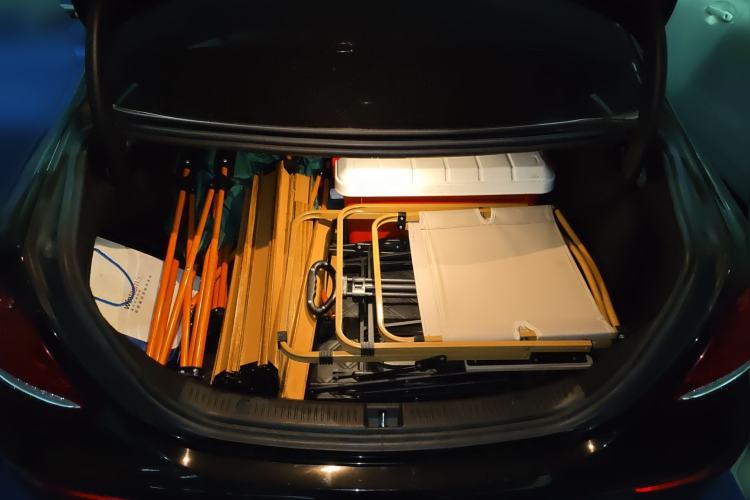 Used Mercedes-Benz E-Class 2017 E 300 L Sporty and Stylish Model