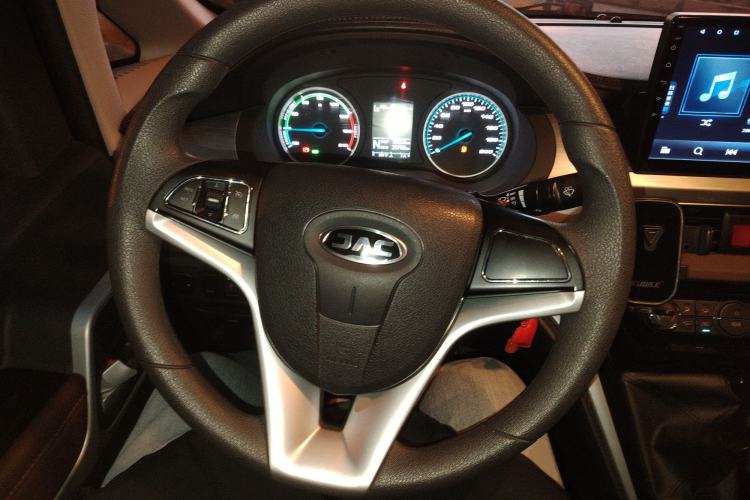 Used JAC Refine M3 PHEV 2025 PLUS 2.0L Comfort Edition