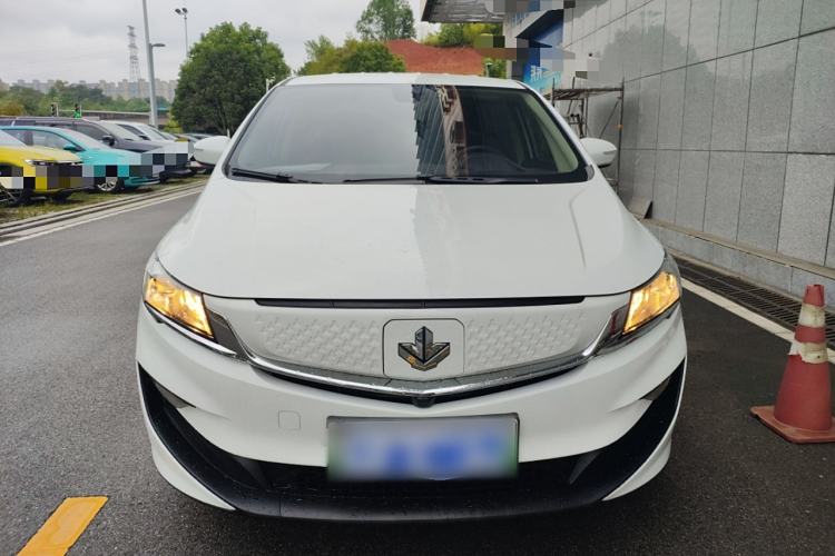 Used Livan Maple 80v L 2024 515 km Range 7 Seats