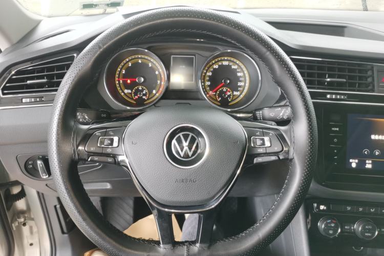 Used Volkswagen Tiguan L 2021 330TSI Automatic Two-Wheel Drive Smart Edition Steering Wheel