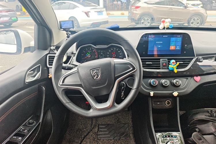 Used Baojun 310 2017 1.5L Automatic Fashion Model Steering Wheel