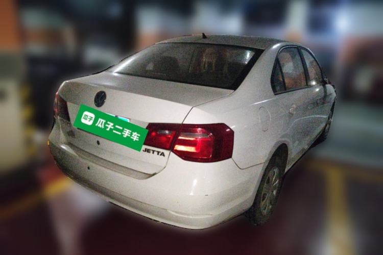 Used Volkswagen Jetta 2013 1.6L Manual Fashion Edition
