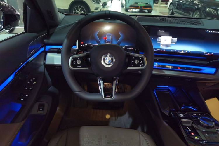 Used BMW 5 Series 2024 530Li Leading Model M Sport Package