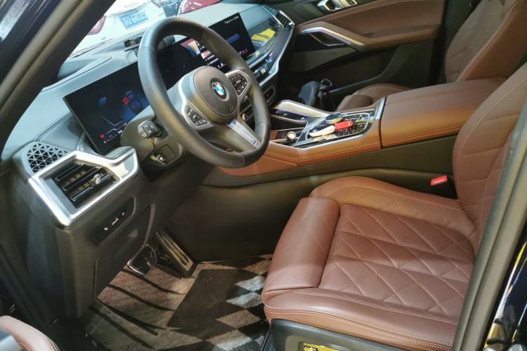 Used BMW X6 2023 xDrive40i Luxury Model with M Sport Package