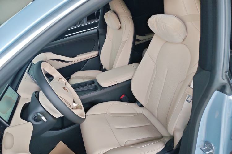 Used Nio ET5T 2023 75 kWh Touring Left Front Seat