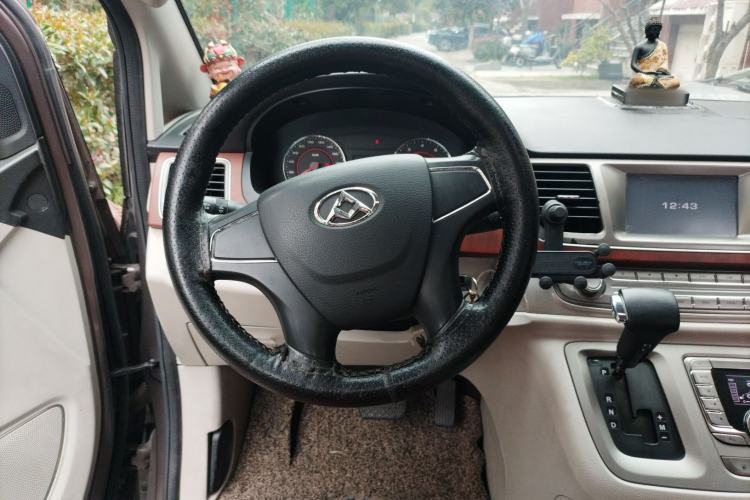 Used SAIC MAXUS G10 2014 2.0T Automatic Elite Edition