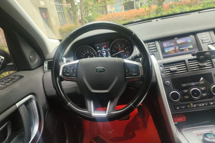 Used Land Rover Discovery Sport 2019 240 PS SE Version China VI Standard Steering Wheel