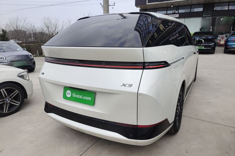 Used XPeng X9 2025 740 Ultra-Long Range Max
