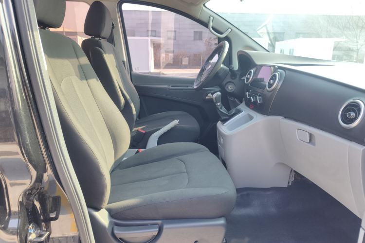 Used JAC Refine M3 2018 1.6L Express Edition 7-Seater
