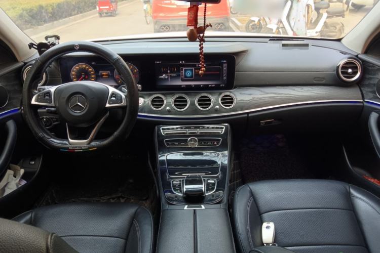 Used Mercedes-Benz E-Class 2016 E 300 L Sporty and Stylish Model
