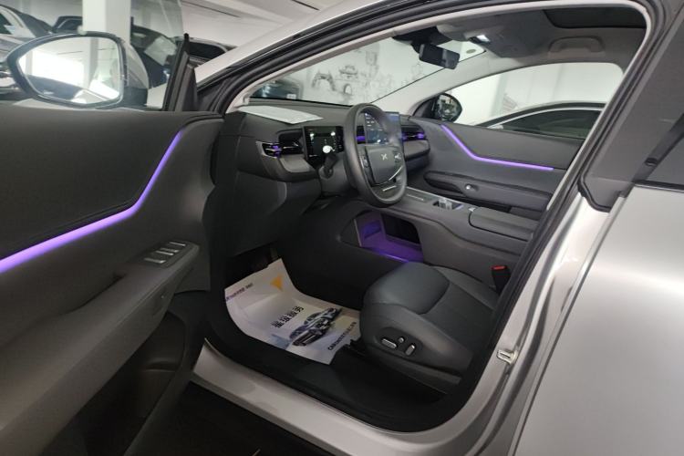 Used XPeng G6 2025 625 Long-Range Max Flagship Edition Interior 3